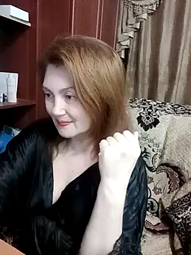 Snapshot of Madame-Butterfly chatting on 12-11-24, 01:39 Madame-Butterfly online show from 12-11-24, 01:39