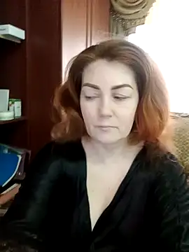 Snapshot of Madame-Butterfly chatting on 12-19-24, 08:56 Madame-Butterfly online show from 12-19-24, 08:56
