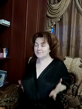 Snapshot of Madame-Butterfly chatting on 02-24-25, 01:35 Madame-Butterfly online show from 02-24-25, 01:35
