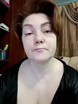 Snapshot of Madame-Butterfly chatting on 02-28-25, 04:53 Madame-Butterfly online show from 02-28-25, 04:53