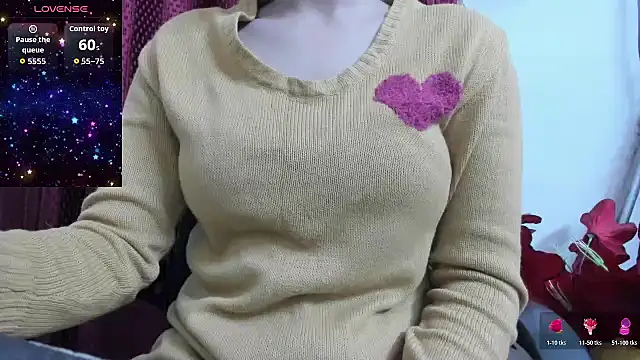 Snapshot of Reika_01 chatting on 12-02-25, 01:11 Reika 01 online show from 12-02-25, 01:11