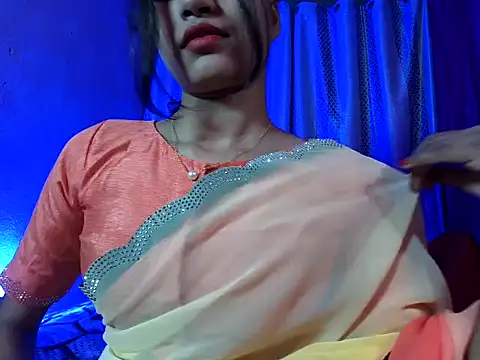 Snapshot of sexy_m23 chatting on 02-05-25, 04:25 sexy m23 online show from 02-05-25, 04:25