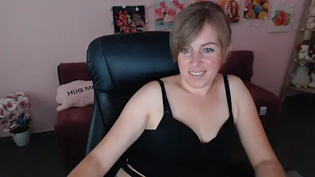 Hot Milady online show from 06-30-26, 07:20