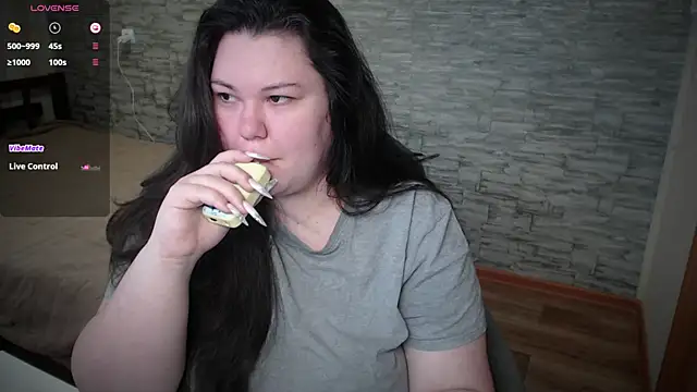 Snapshot of NicaMeow chatting on 03-06-25, 09:58 NicaMeow online show from 03-06-25, 09:58