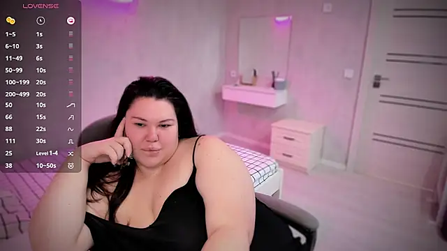 Snapshot of NicaMeow chatting on 12-04-25, 12:03 NicaMeow online show from 12-04-25, 12:03