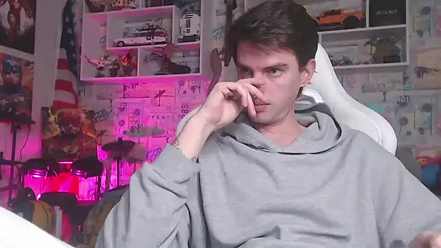 Snapshot of Mike_Burn chatting on 02-26-25, 02:46 Mike Burn online show from 02-26-25, 02:46
