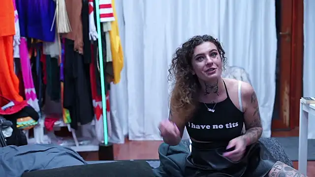 MacTroy online show from 02-10-25, 04:47