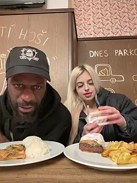 Snapshot of MacTroy chatting on 02-02-26, 08:51 MacTroy online show from 02-02-26, 08:51