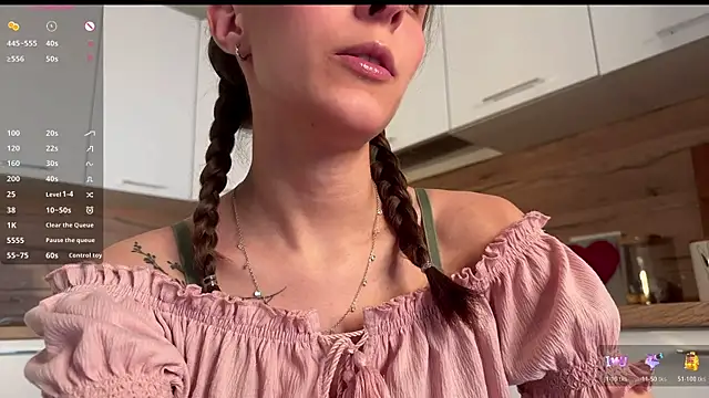 HellPeach online show from 12-01-25, 01:05