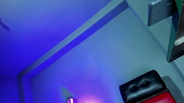 Travistanner 28 online show from 09-21-25, 04:03