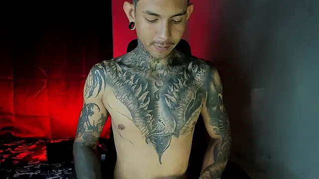 Travistanner 28 online show from 04-07-26, 06:25