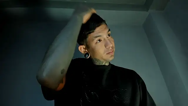 Travistanner 28 online show from 04-22-26, 09:55