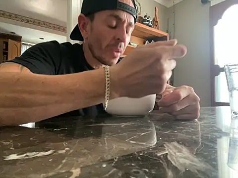 Gman143187 online show from 10-04-25, 07:45