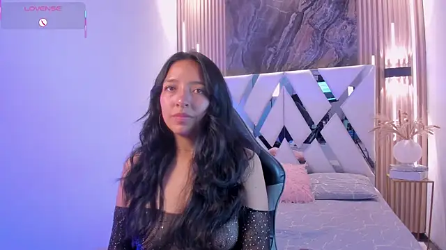 Valery wang online show from 04-14-26, 12:00