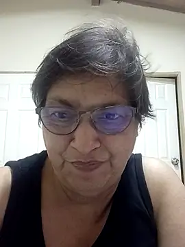Snapshot of florecita69 chatting on 03-19-25, 02:16 florecita69 online show from 03-19-25, 02:16