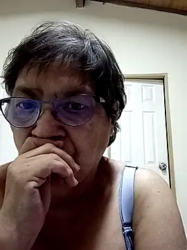 Snapshot of florecita69 chatting on 03-22-25, 03:20 florecita69 online show from 03-22-25, 03:20