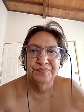 Snapshot of florecita69 chatting on 10-17-25, 03:25 florecita69 online show from 10-17-25, 03:25