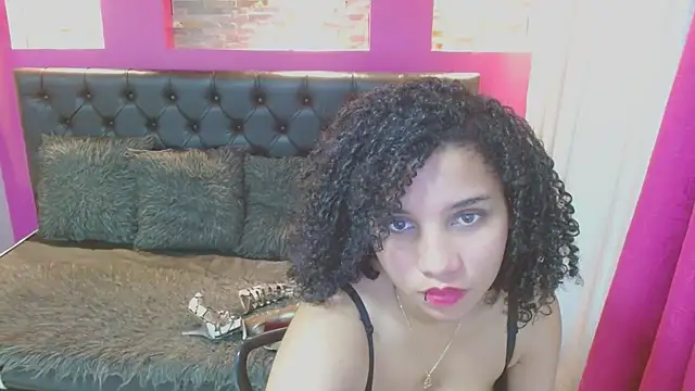 Snapshot of Mayaa_ross chatting on 12-12-24, 09:08 Mayaa ross online show from 12-12-24, 09:08