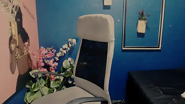 Littleindianmilf online show from 09-29-25, 09:58