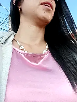 Snapshot of VALERY-03_ chatting on 12-26-24, 12:27 VALERY-03 online show from 12-26-24, 12:27