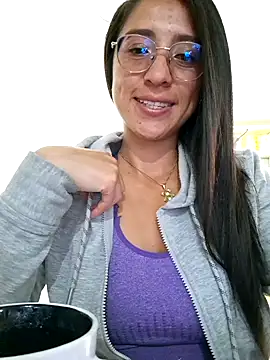 Snapshot of VALERY-03_ chatting on 01-21-25, 12:29 VALERY-03 online show from 01-21-25, 12:29