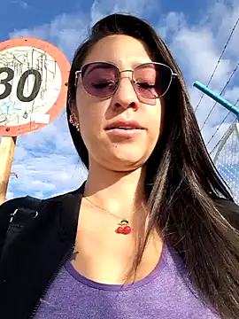 Snapshot of VALERY-03_ chatting on 01-29-25, 12:24 VALERY-03 online show from 01-29-25, 12:24