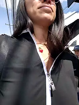 Snapshot of VALERY-03_ chatting on 02-04-25, 03:26 VALERY-03 online show from 02-04-25, 03:26