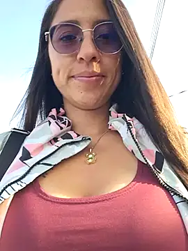 Snapshot of VALERY-03_ chatting on 02-18-25, 12:17 VALERY-03 online show from 02-18-25, 12:17