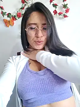 Snapshot of VALERY-03_ chatting on 09-25-25, 12:09 VALERY-03 online show from 09-25-25, 12:09