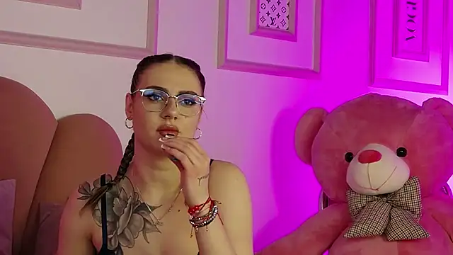 Abby  White online show from 03-07-26, 05:32