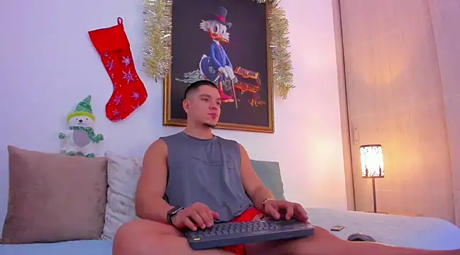 Snapshot of CHIRS_MORGANS chatting on 12-17-24, 03:28 CHIRS MORGANS online show from 12-17-24, 03:28