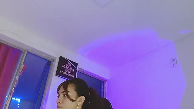 giuliana andrade online show from 04-21-26, 01:42