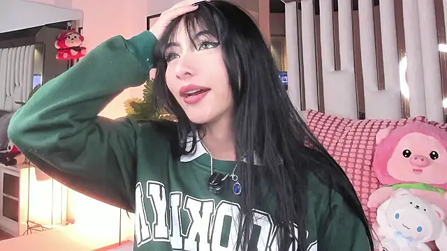 Snapshot of Kitty_Eliffe chatting on 02-04-26, 11:31 Kitty Eliffe online show from 02-04-26, 11:31