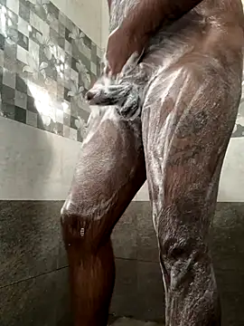 Snapshot of DragonLover_93 chatting on 11-18-25, 03:01 DragonLover 93 online show from 11-18-25, 03:01