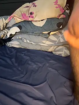 Snapshot of DragonLover_93 chatting on 12-13-25, 08:04 DragonLover 93 online show from 12-13-25, 08:04