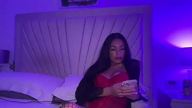 Snapshot of Ava_Foxx chatting on 10-29-25, 09:05 Ava Foxx online show from 10-29-25, 09:05