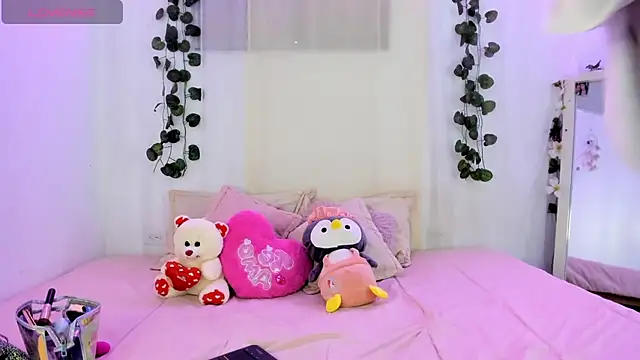 catalina and roger online show from 10-08-25, 09:34