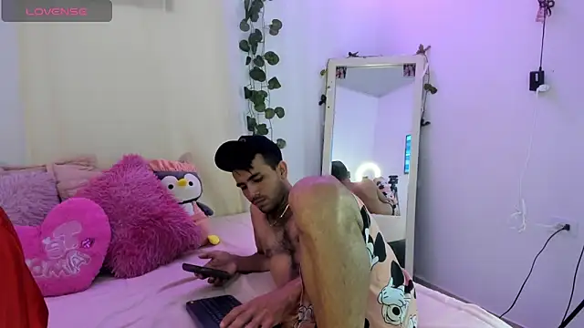 catalina and roger online show from 10-22-25, 12:05