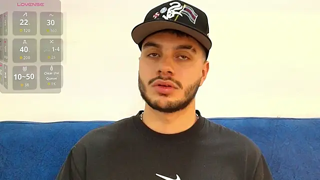 Snapshot of Amadeo_Wild chatting on 02-14-26, 07:32 Amadeo Wild online show from 02-14-26, 07:32