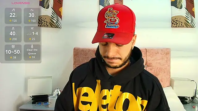 Snapshot of Amadeo_Wild chatting on 02-19-26, 03:08 Amadeo Wild online show from 02-19-26, 03:08