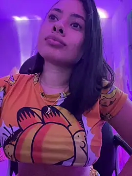 AlessaPears online show from 12-15-24, 10:58