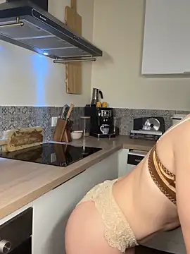 lola tentatiion online show from 03-04-26, 08:15