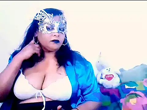 Snapshot of Mysterylady143 chatting on 11-05-25, 06:08 Mysterylady143 online show from 11-05-25, 06:08