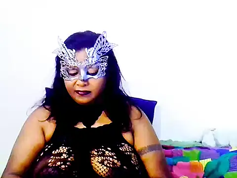 Snapshot of Mysterylady143 chatting on 11-22-25, 06:07 Mysterylady143 online show from 11-22-25, 06:07