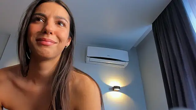 Snapshot of Maria__Candy chatting on 02-22-25, 06:50 Maria Candy online show from 02-22-25, 06:50