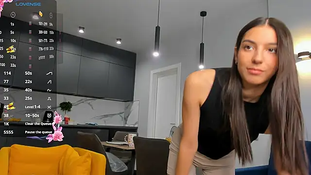 Snapshot of Maria__Candy chatting on 02-23-25, 11:22 Maria Candy online show from 02-23-25, 11:22