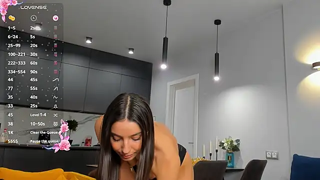 Snapshot of Maria__Candy chatting on 02-28-25, 01:47 Maria Candy online show from 02-28-25, 01:47
