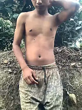 Snapshot of ShroveRising chatting on 03-05-26, 10:00 ShroveRising online show from 03-05-26, 10:00