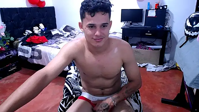 Snapshot of freddy_romas chatting on 05-16-26, 12:40 freddy romas online show from 05-16-26, 12:40