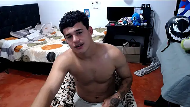 Snapshot of freddy_romas chatting on 06-14-26, 05:04 freddy romas online show from 06-14-26, 05:04